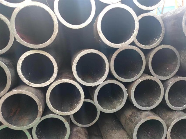 甘南10#结构用无缝钢管